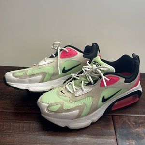 Women’s NIKE AirMax Air200 Shoes, Size 9
